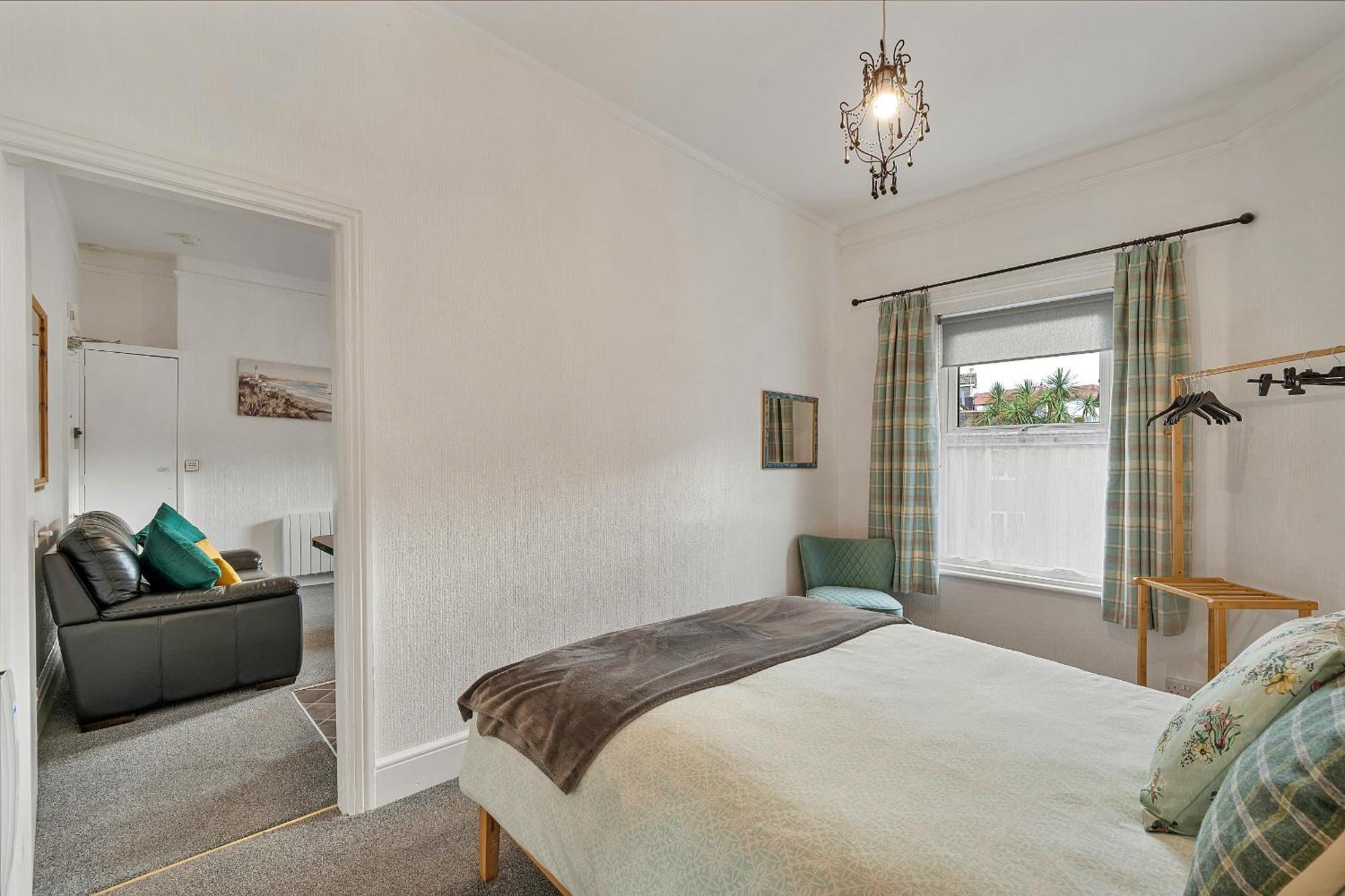 Finest Retreats - Atherfield Apartments No 6 - Tree Tops 페인턴 외부 사진